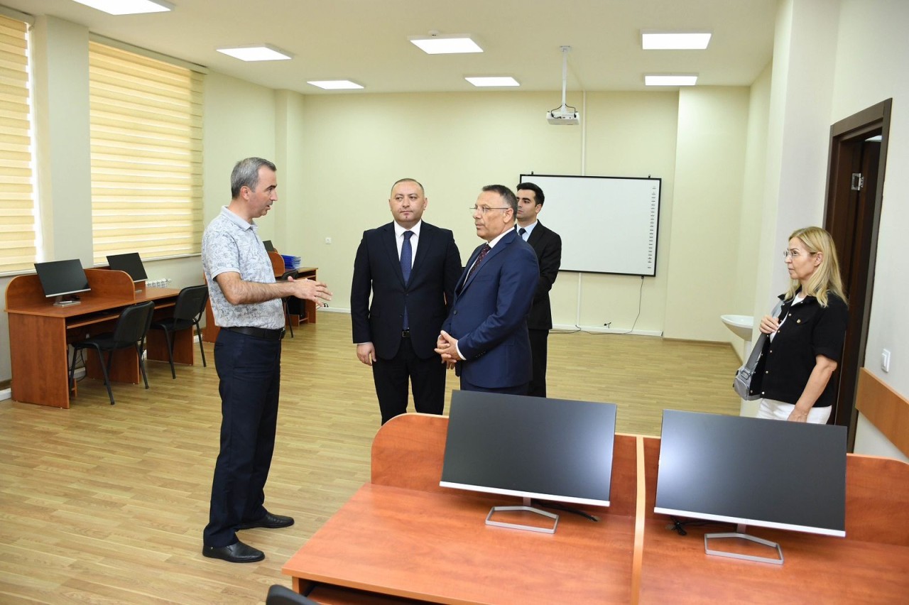 İğdır Universitetinin rektoru ADAU-ya səfər edib - FOTOLAR